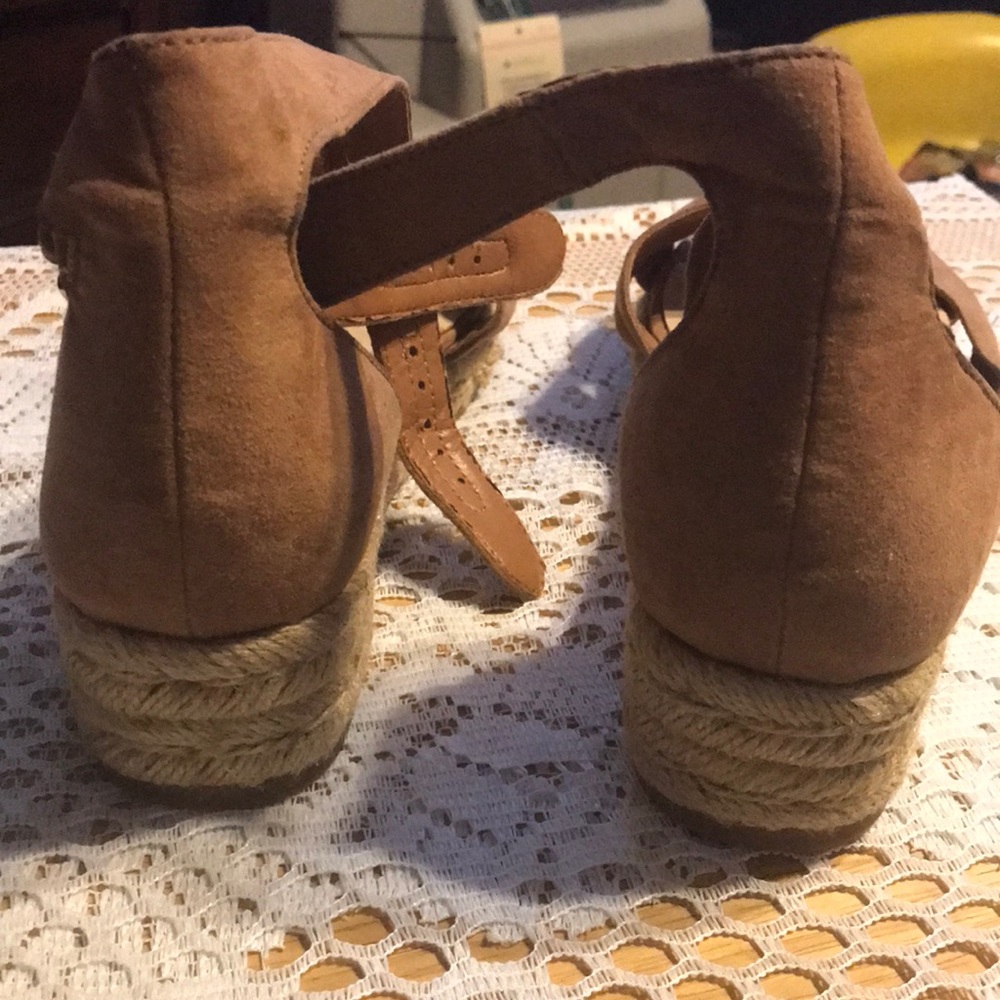 NINE WEST SANDALS